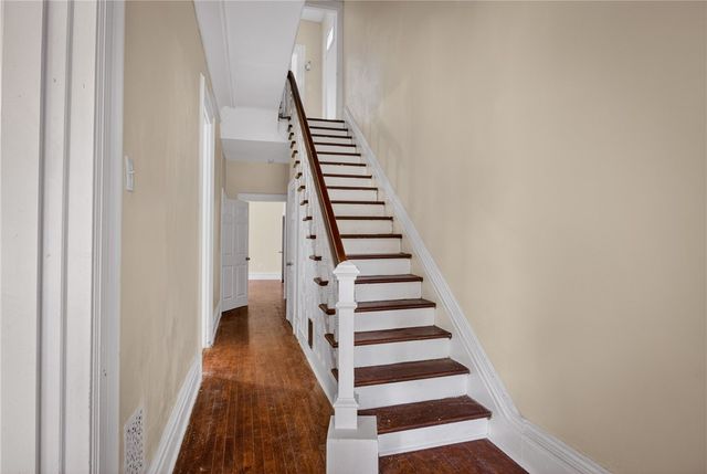 1005 Sheffield St, Manchester, PA 15233