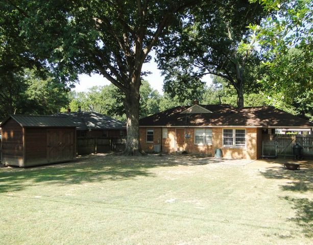 1426 VERA CRUZ ST, Memphis, TN 38117