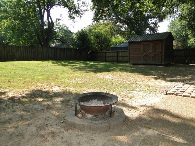 1426 VERA CRUZ ST, Memphis, TN 38117