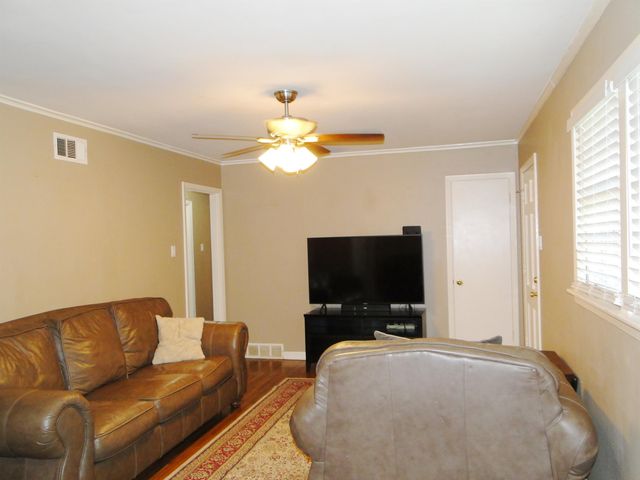 1426 VERA CRUZ ST, Memphis, TN 38117
