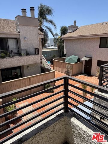 8221 Langdon Avenue 204, Van Nuys (los Angeles), CA 91406