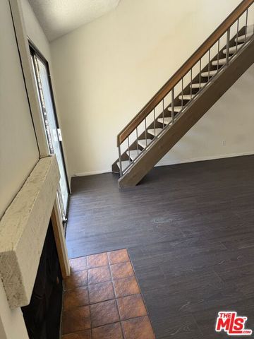 8221 Langdon Avenue 204, Van Nuys (los Angeles), CA 91406