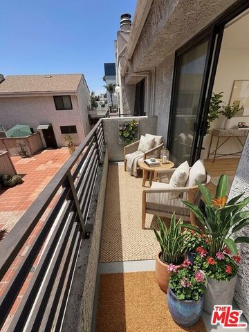 8221 Langdon Avenue 204, Van Nuys (los Angeles), CA 91406