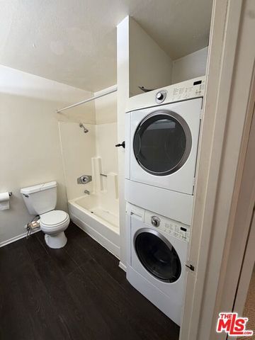 8221 Langdon Avenue 204, Van Nuys (los Angeles), CA 91406