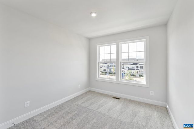 750 PARK RIDGE DR, Crozet, VA 22932