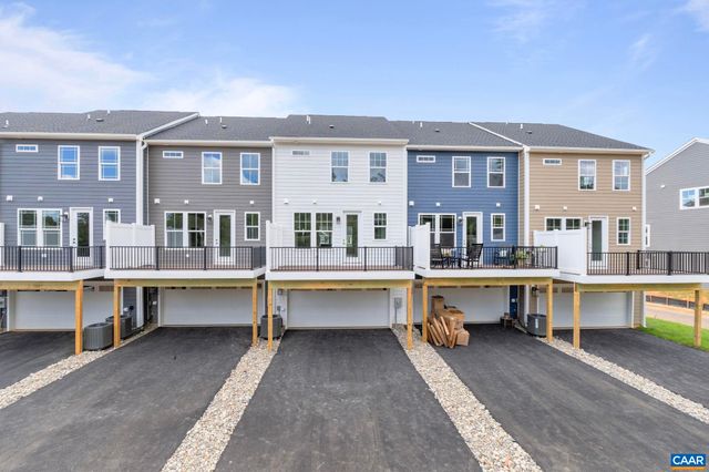 750 PARK RIDGE DR, Crozet, VA 22932