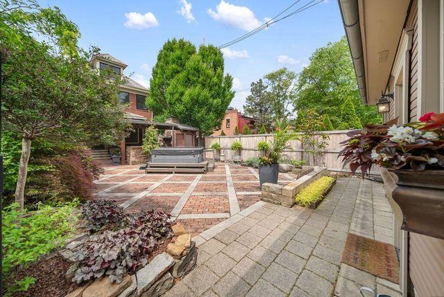 249 E Whittier Street, Columbus, OH 43206
