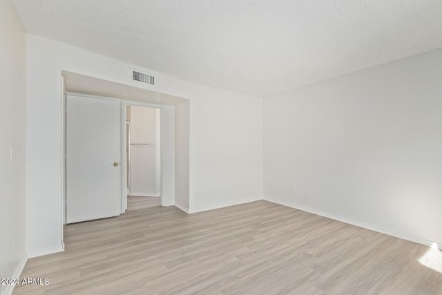 8714 W AMELIA Avenue, Phoenix, AZ 85037