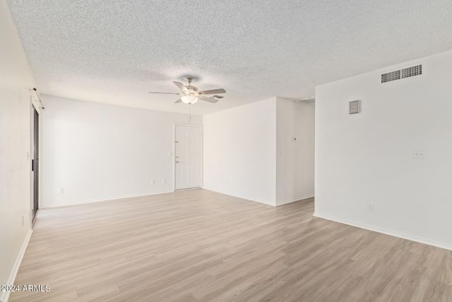 8714 W AMELIA Avenue, Phoenix, AZ 85037