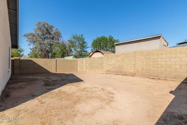 8714 W AMELIA Avenue, Phoenix, AZ 85037