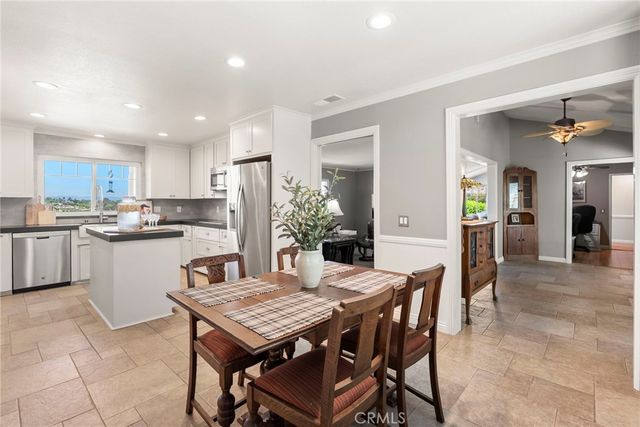 5012 Sleeping Indian, Fallbrook, CA 92028