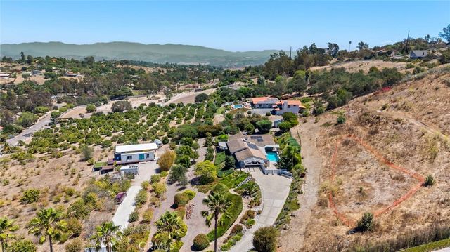 5012 Sleeping Indian, Fallbrook, CA 92028