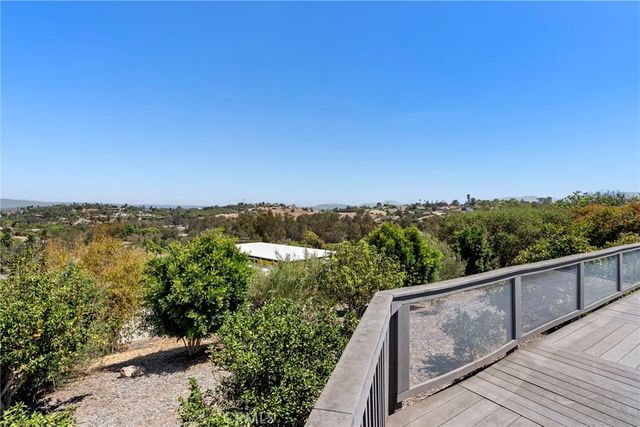 5012 Sleeping Indian, Fallbrook, CA 92028