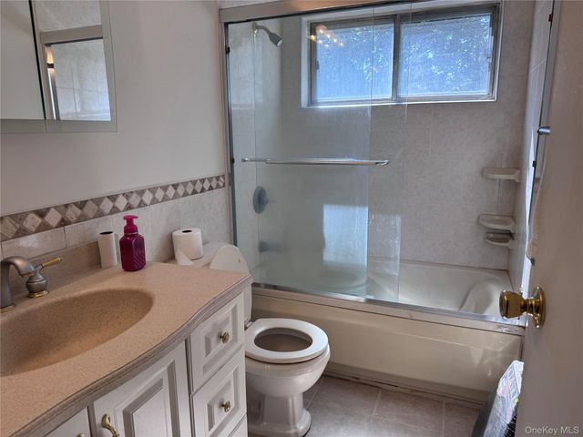 16 Herrick Avenue, Dix Hills, NY 11746