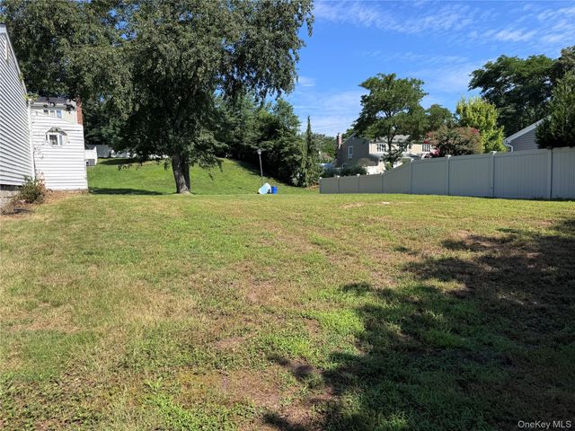 16 Herrick Avenue, Dix Hills, NY 11746