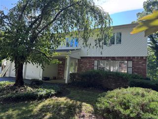 16 Herrick Avenue, Dix Hills, NY 11746