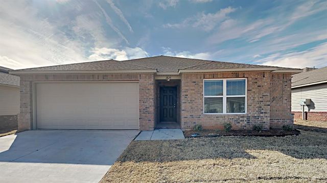 1825 Melanie Drive, Yukon, OK 73099