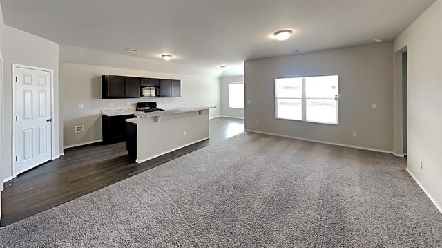 1825 Melanie Drive, Yukon, OK 73099