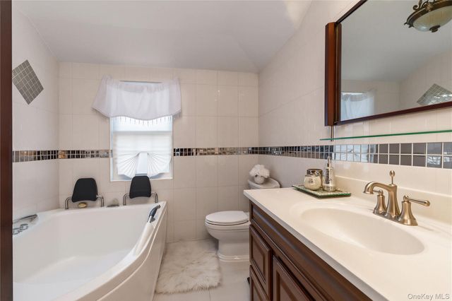 26504 79th Avenue, Glen Oaks, NY 11004