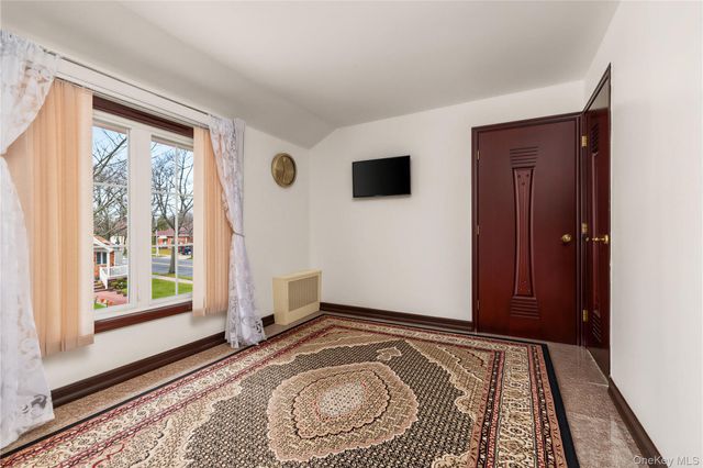 26504 79th Avenue, Glen Oaks, NY 11004