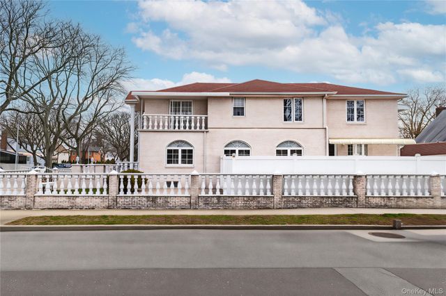 26504 79th Avenue, Glen Oaks, NY 11004