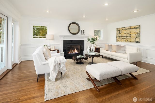 407 35th Avenue S, Seattle, WA 98144