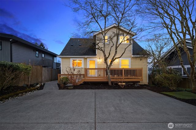 407 35th Avenue S, Seattle, WA 98144