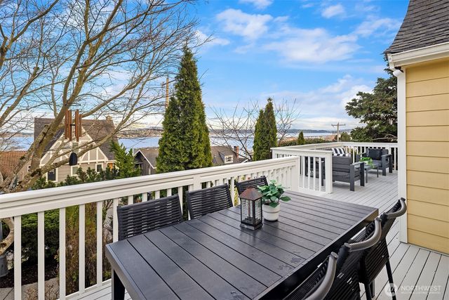 407 35th Avenue S, Seattle, WA 98144