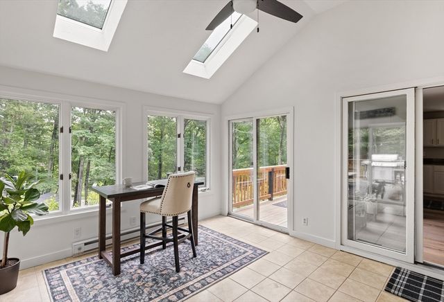 7 Tiffany Trail, Hopkinton, MA 01748