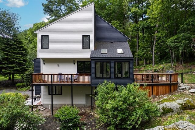 7 Tiffany Trail, Hopkinton, MA 01748