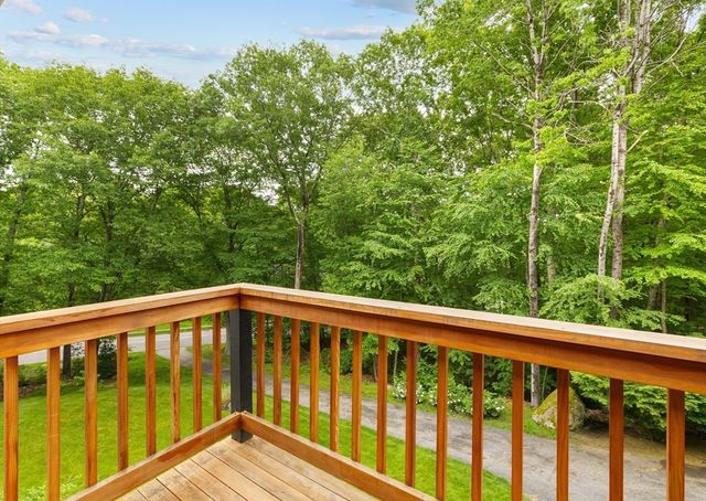 7 Tiffany Trail, Hopkinton, MA 01748
