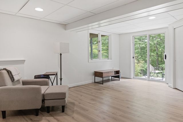 7 Tiffany Trail, Hopkinton, MA 01748