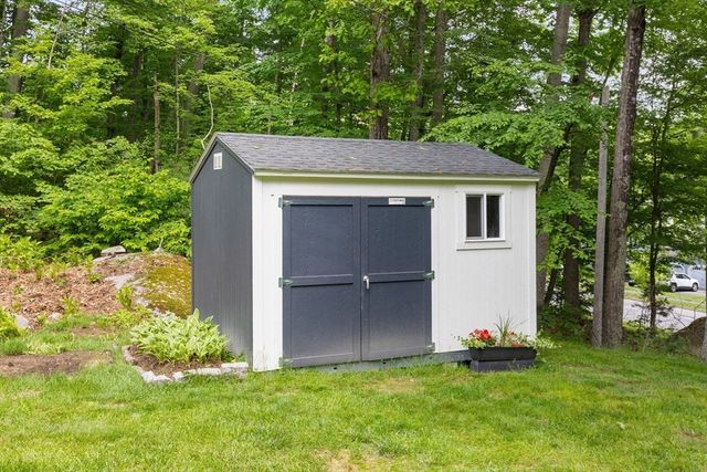 7 Tiffany Trail, Hopkinton, MA 01748