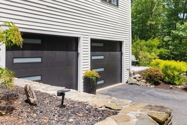 7 Tiffany Trail, Hopkinton, MA 01748
