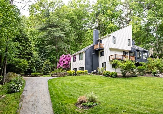 7 Tiffany Trail, Hopkinton, MA 01748