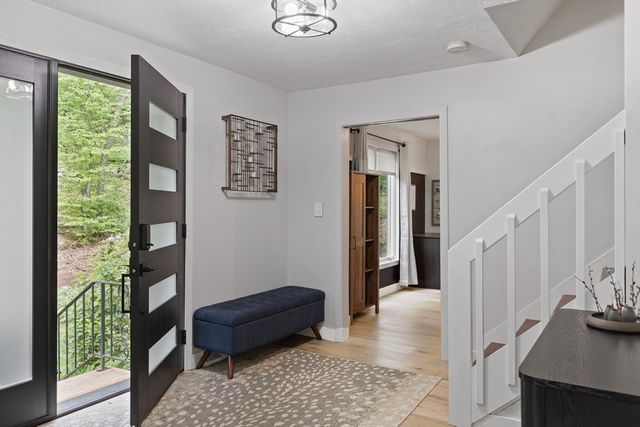 7 Tiffany Trail, Hopkinton, MA 01748