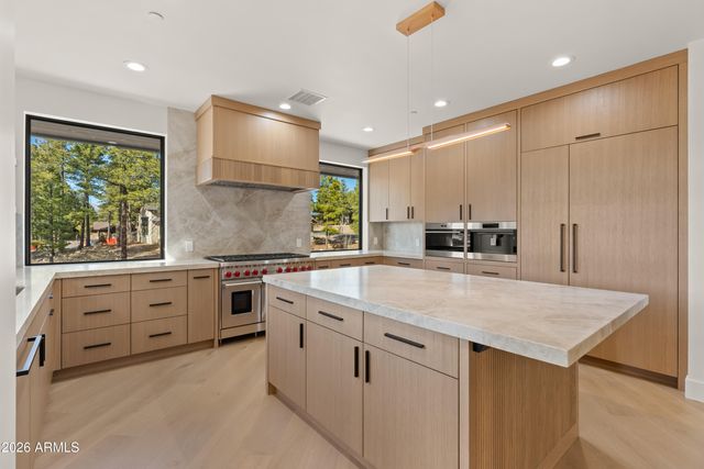 3425 S LAS COLINAS Court, Flagstaff, AZ 86005