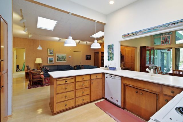 522 Sydling Ct, Sacramento, CA 95864