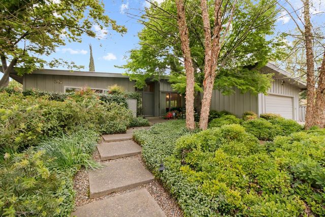 522 Sydling Ct, Sacramento, CA 95864