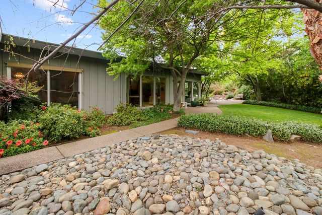 522 Sydling Ct, Sacramento, CA 95864
