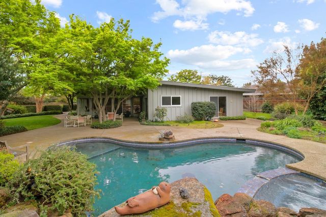 522 Sydling Ct, Sacramento, CA 95864