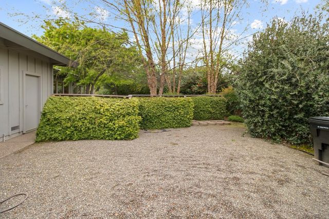 522 Sydling Ct, Sacramento, CA 95864