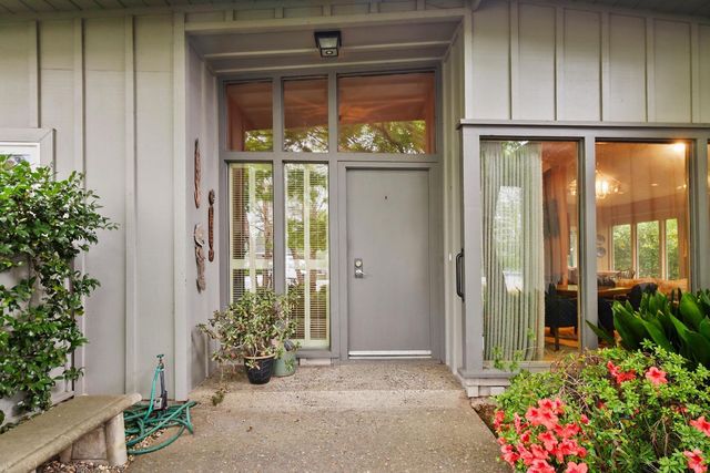 522 Sydling Ct, Sacramento, CA 95864