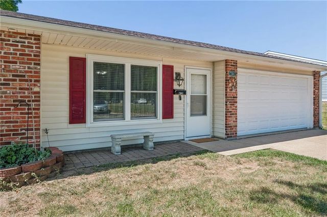 7841 Freeman Avenue, Kansas City, KS 66112