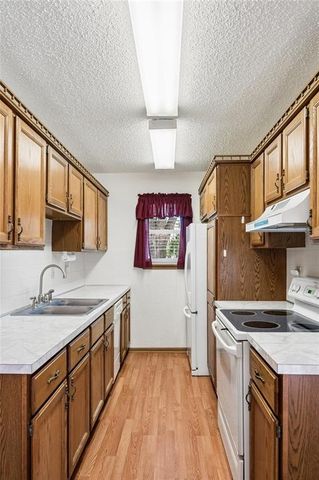 7841 Freeman Avenue, Kansas City, KS 66112
