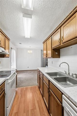 7841 Freeman Avenue, Kansas City, KS 66112