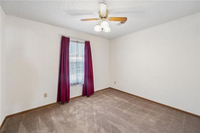 7841 Freeman Avenue, Kansas City, KS 66112