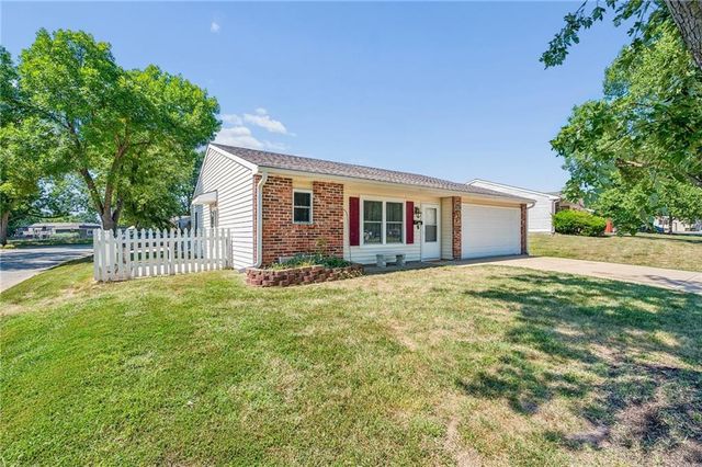 7841 Freeman Avenue, Kansas City, KS 66112