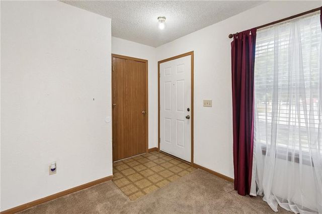 7841 Freeman Avenue, Kansas City, KS 66112