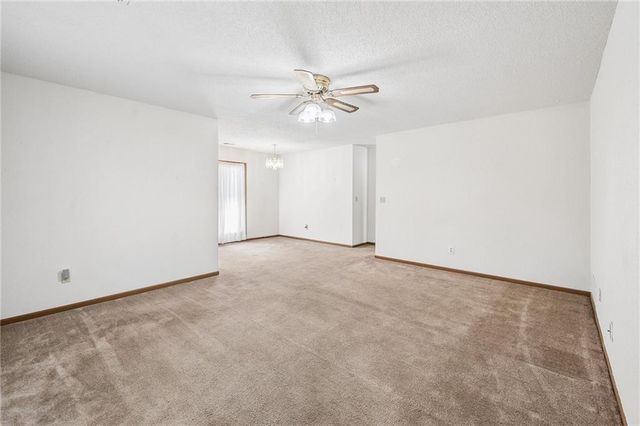 7841 Freeman Avenue, Kansas City, KS 66112